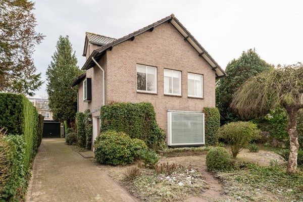 Stokroosstraat 5, Son en Breugel
